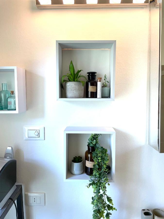 Carly'S Rooms Torbole Sul Garda Kültér fotó